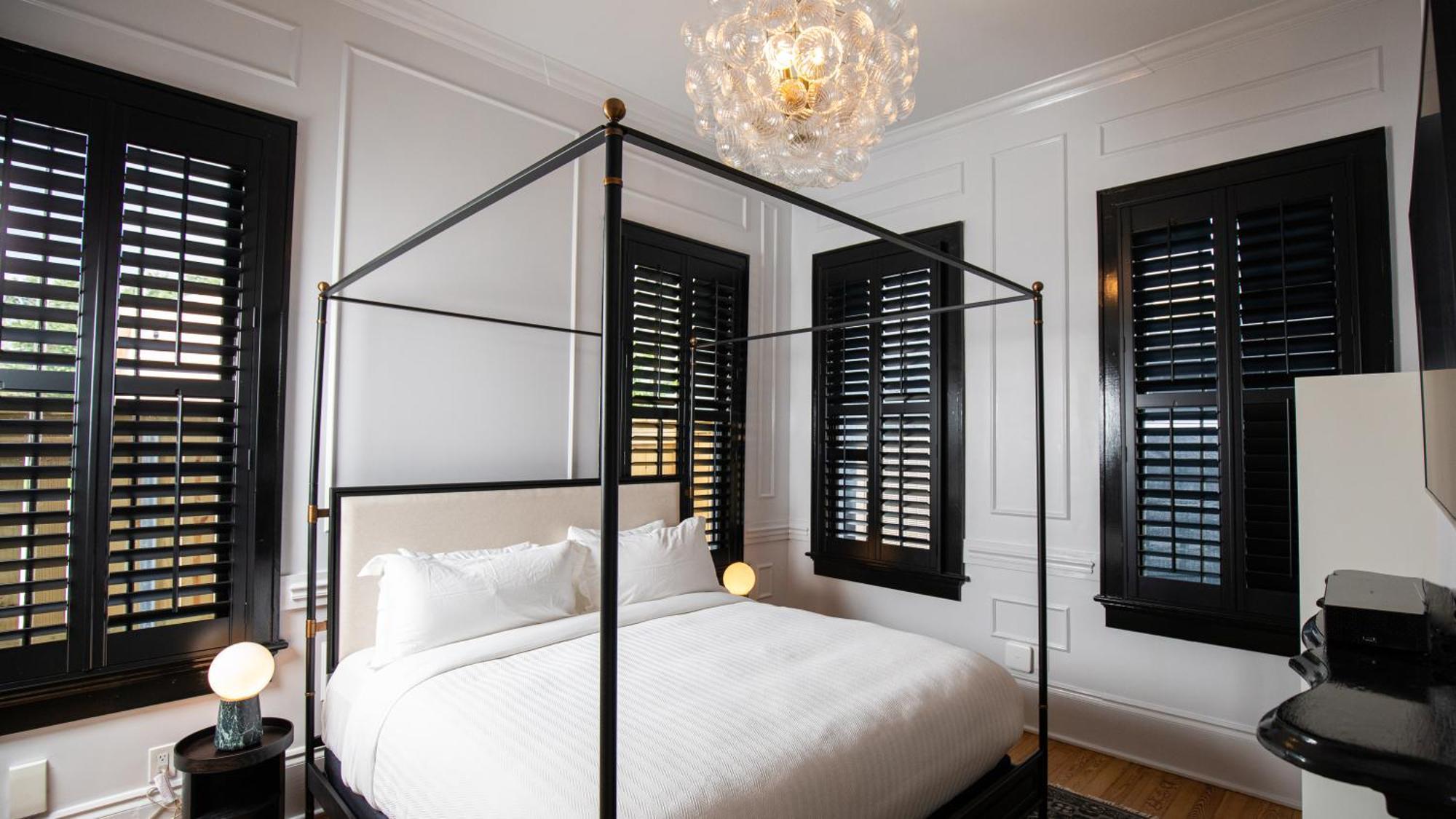 Hotel Blackbird New Orleans
